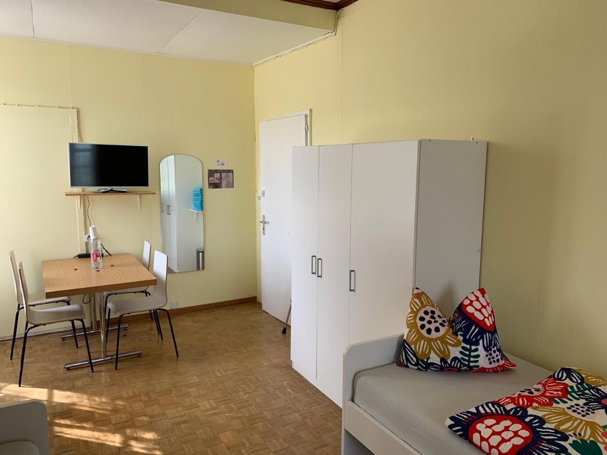Hotel Schonbrunnen Munchenbuchsee Экстерьер фото