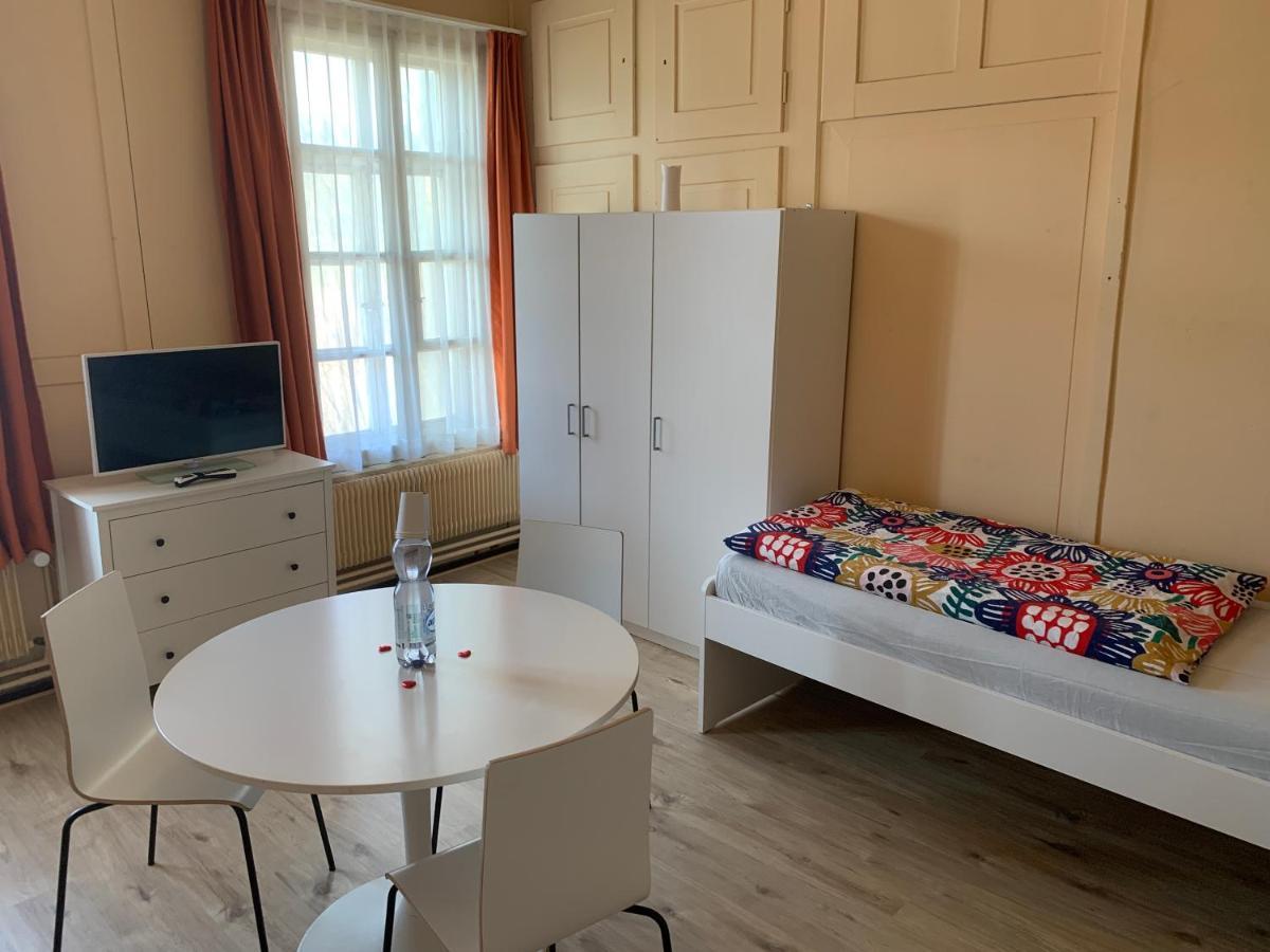 Hotel Schonbrunnen Munchenbuchsee Экстерьер фото