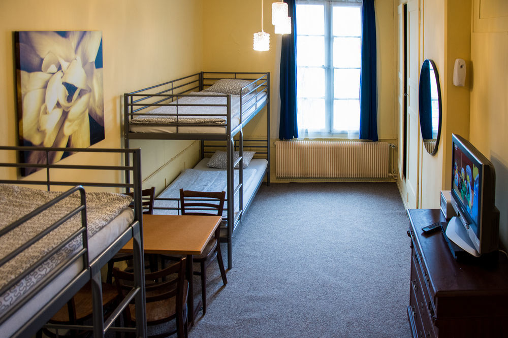 Hotel Schonbrunnen Munchenbuchsee Экстерьер фото